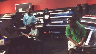 Lydian Nadhaswaram in a Music store Miami chords