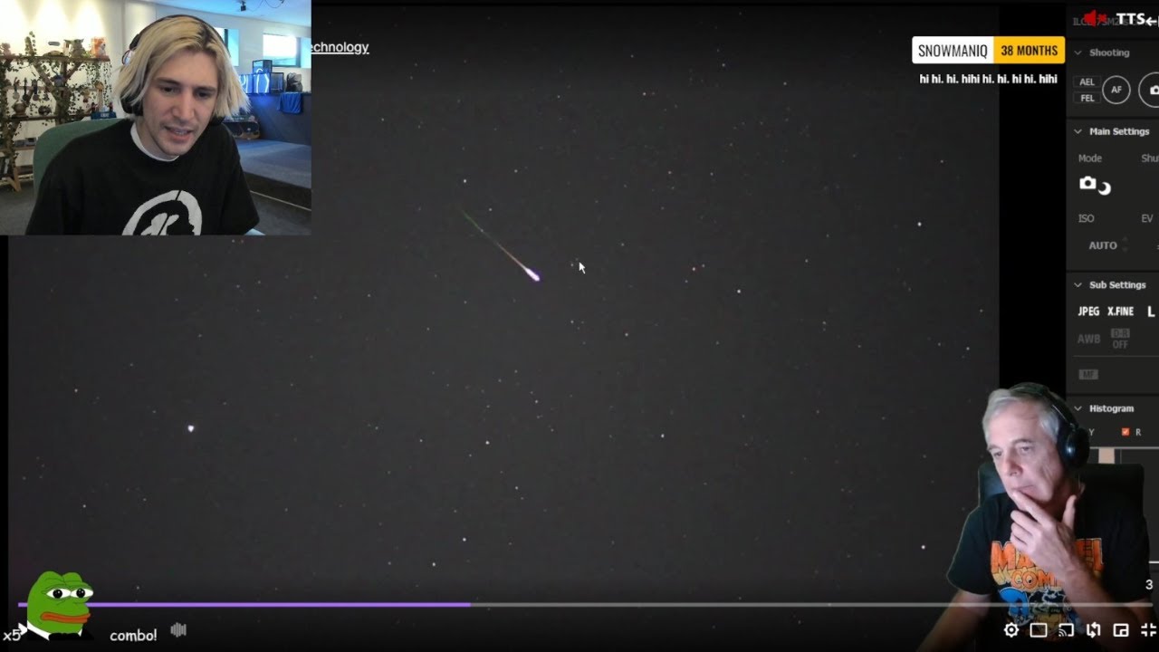 xQc reacts to Astronomy streamer catches a shooting star on stream