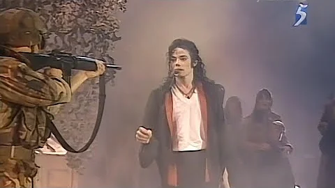 Michael Jackson - Earth Song (Live HIStory Tour In Copenhagen) (Remastered)