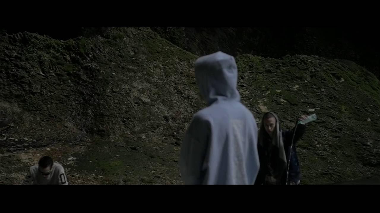 Фараон давай останемся дома клип. Pharaoh давай останемся дома где снимался клип. Pharaoh давай останемся дома. Фараон давай останемся дома. Pharaoh фосфор где снимали клип.