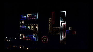 1000 formation drones create a special Tetris in the night sky.