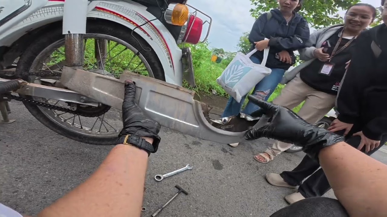 Đúng là cái duyên 4 xe vô 1 chỗ bé nào cũng thấy thương ￼❤️￼