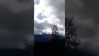 Landslide. Mga Bahay Natabunan. Ng Lupa