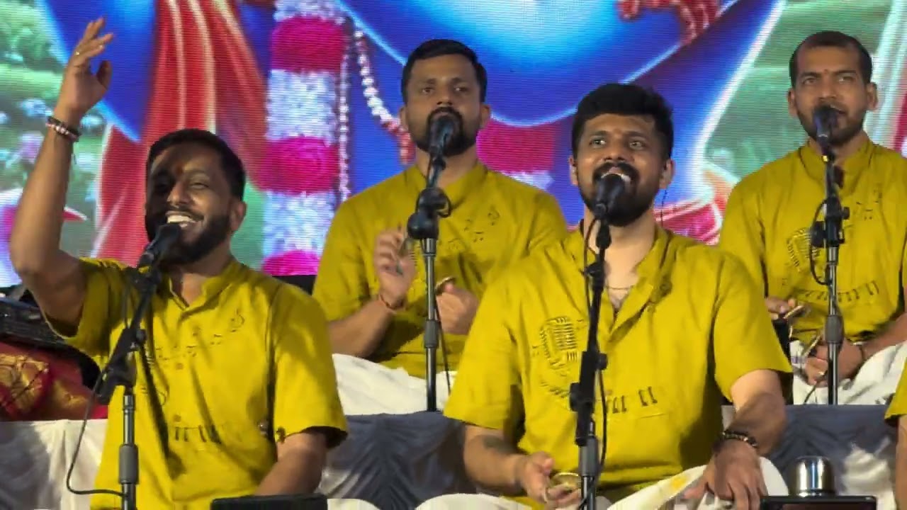 മനോഹരി രാധേ രാധേ...എന്തെ കണ്ണൻ വന്നിലാ...@nandagovindam 🥰#youtubeshorts #shorts #youtube #malayalam 