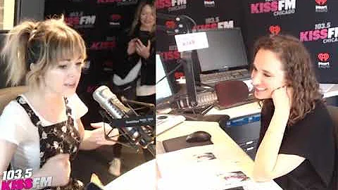 Showbiz Shelly Chats with Lindsey Stirling
