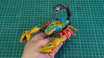 Transformers Age of the Primes Deluxe Class Quickstrike (Scorpion mode to Robot mode)