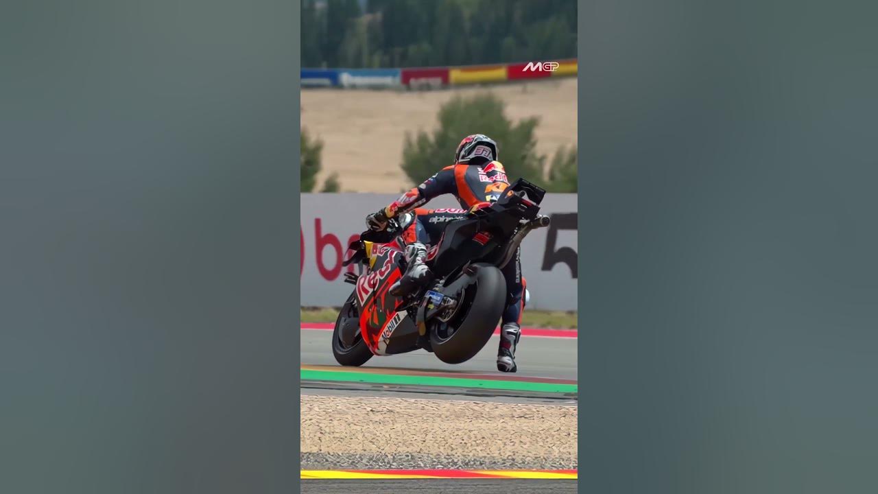 The perfect mix of control and chaos 🛞🎯 #motogp