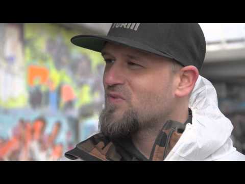 Video: Jak Posílat Graffiti Přátelům Na Zeď