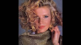 Sexy And Beautiful Photos Of Kim Basinger