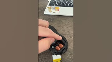 How to setup your wireless mouse in 40 seconds! (Chromebook/Logitech)