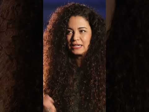 دانيا الخطيب في أول معرض رسم خاص لها