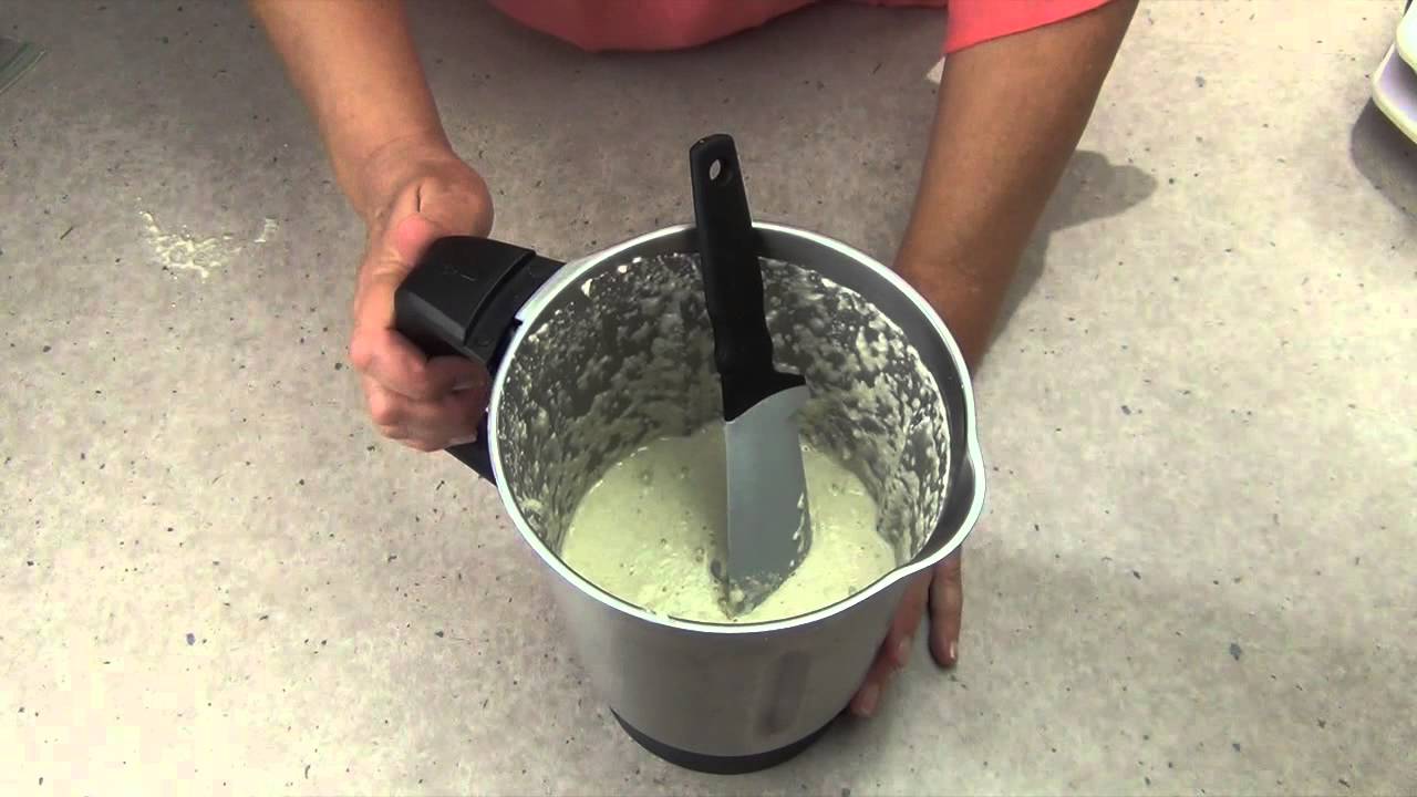 Vegan Waffles 2 Ingredient Thermochef video recipe cheekyricho - YouTube