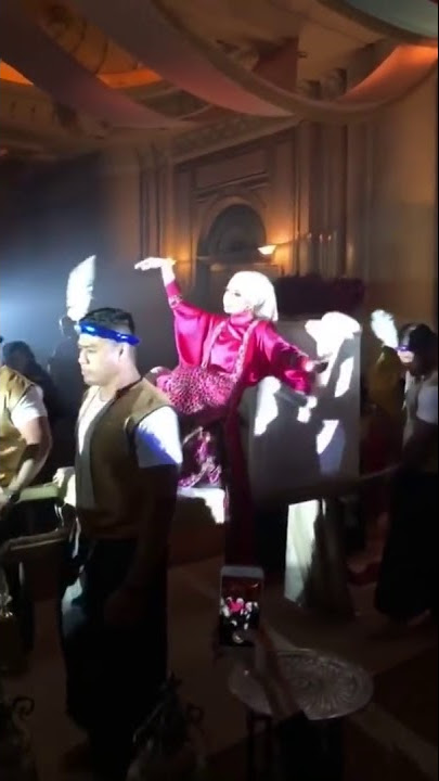 Neelofa Menari Gelek Di Malam Gala Naelofar Hijab. Meriahnya! - Part2
