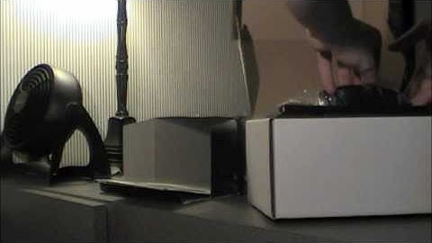 Mimo iMo Pivot USB Monitor Unboxing