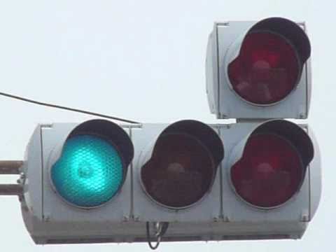 道路標識と信号機の森 石川県で見つけた信号機 Youtube 道路標識と信号機の森 石川県で見つけた信号機 Youtube