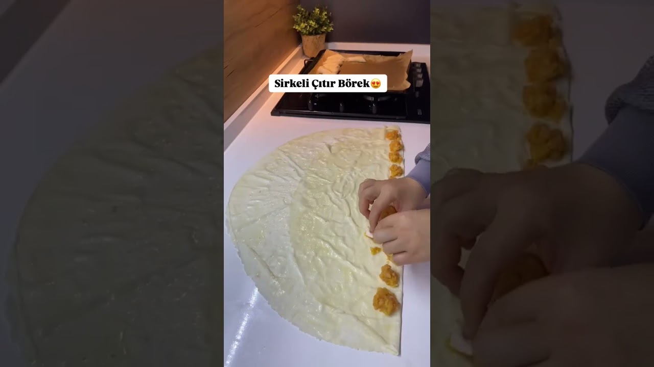 Sirkeli çıtır börek😋#shorts #keşfet #fylpシ #pratikyemektarifleri #sunumtabağı #fırınyemeği #mutfakt Sirkeli çıtır börek😋#shorts #keşfet #fylpシ #pratikyemektarifleri #sunumtabağı #fırınyemeği #mutfakt
