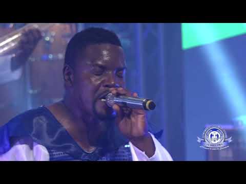 Taio Cruz - Dynamite (Official Video)