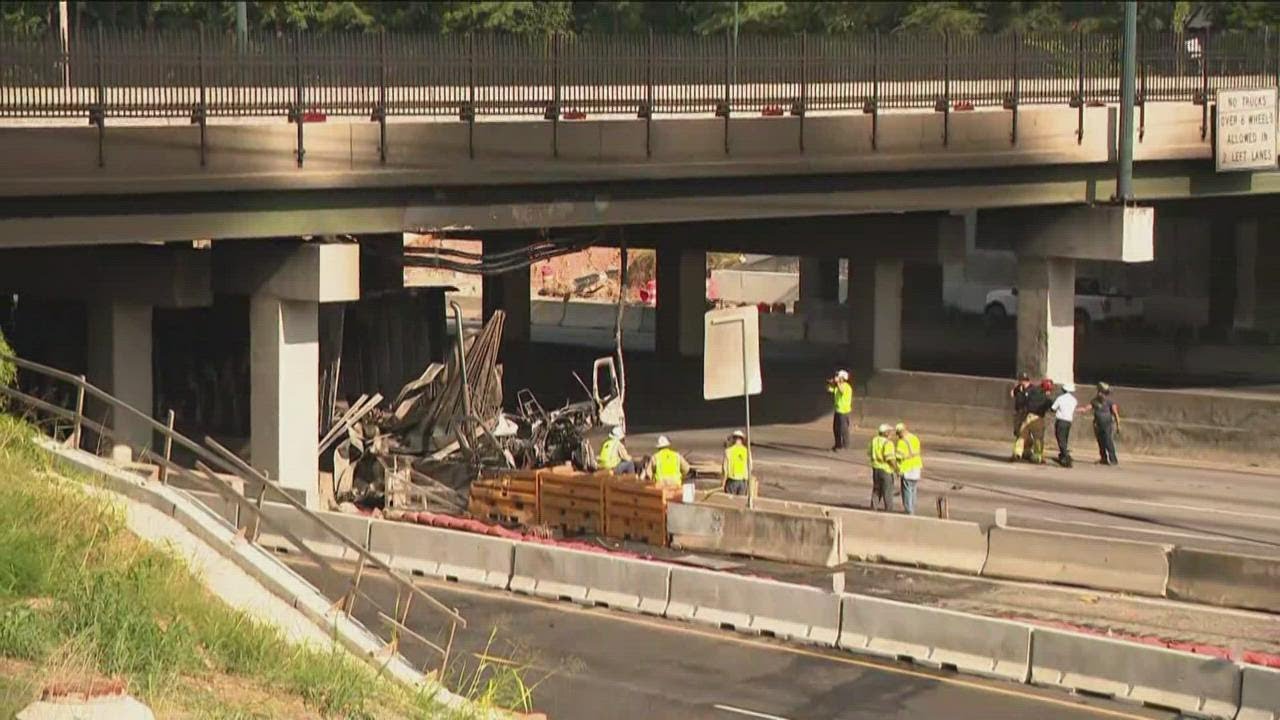 3-hurt-in-fiery-crash-blocking-all-lanes-on-i-285-near-ashford-dunwoody
