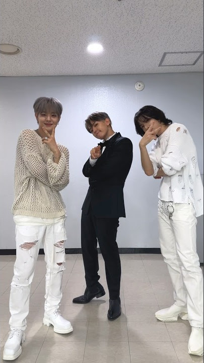 톡 쏘는 듯한 느낌〰🤍✨ #EXO #BAEKHYUN #TREASURE #JIHOON #SOJUNGHWAN #CreamSoda #CreamSodaChallenge #shorts