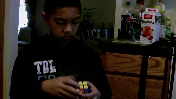 James solving 3x3 Rubik's cube in less than 2 minu...