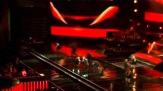 Wisin Y Yandel - Besos Mojados - La Revolución Live 2010