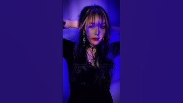 Thumbnail of 선장의 아내는 처형 마지막 순간 해적들만이 아는 노래를 따라 불렀다.