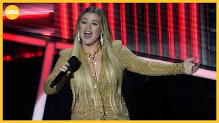 Why Kelly Clarkson is feuding with a Brooklyn store