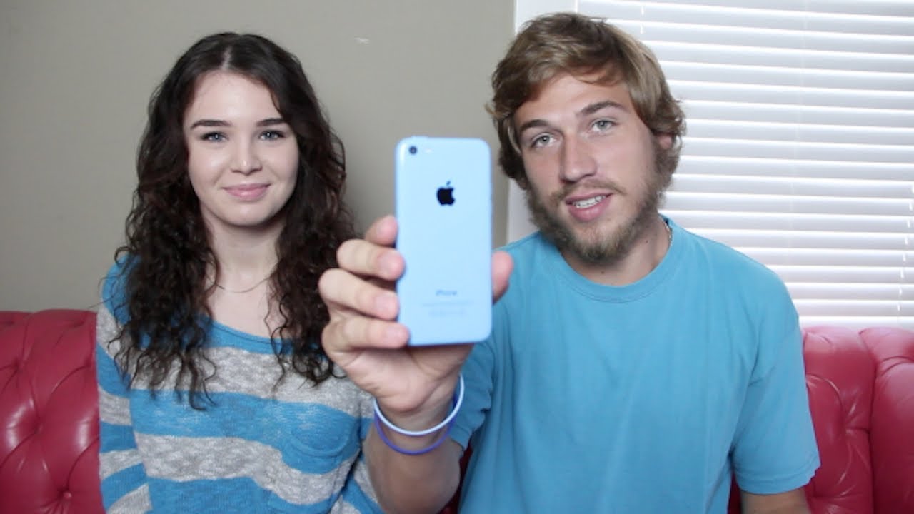 iPhone 5C Review with my Girlfriend!