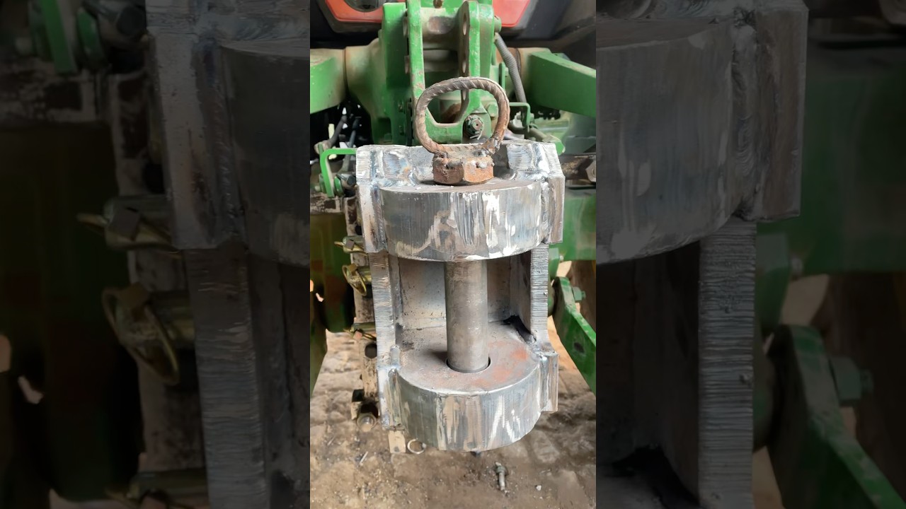 Tractor hitch fitting 