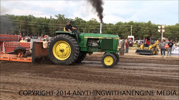 ERIK SHAFER PULLS IN FIELD FARM TRACTOR CLASS MTTP...