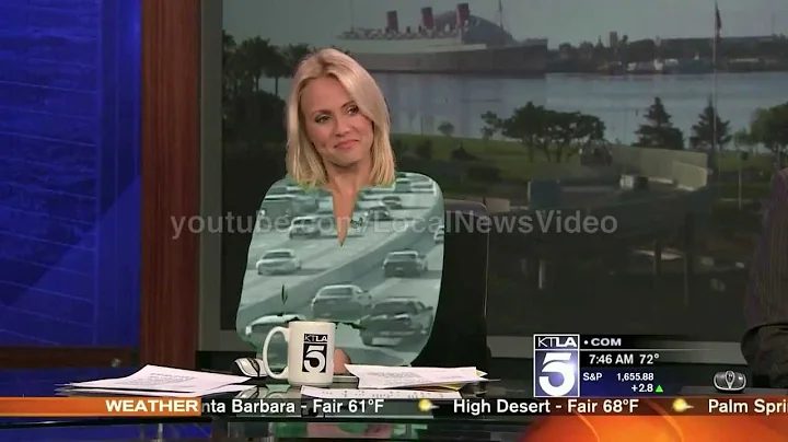 News blooper - news anchor Jessica Holmes' green s...