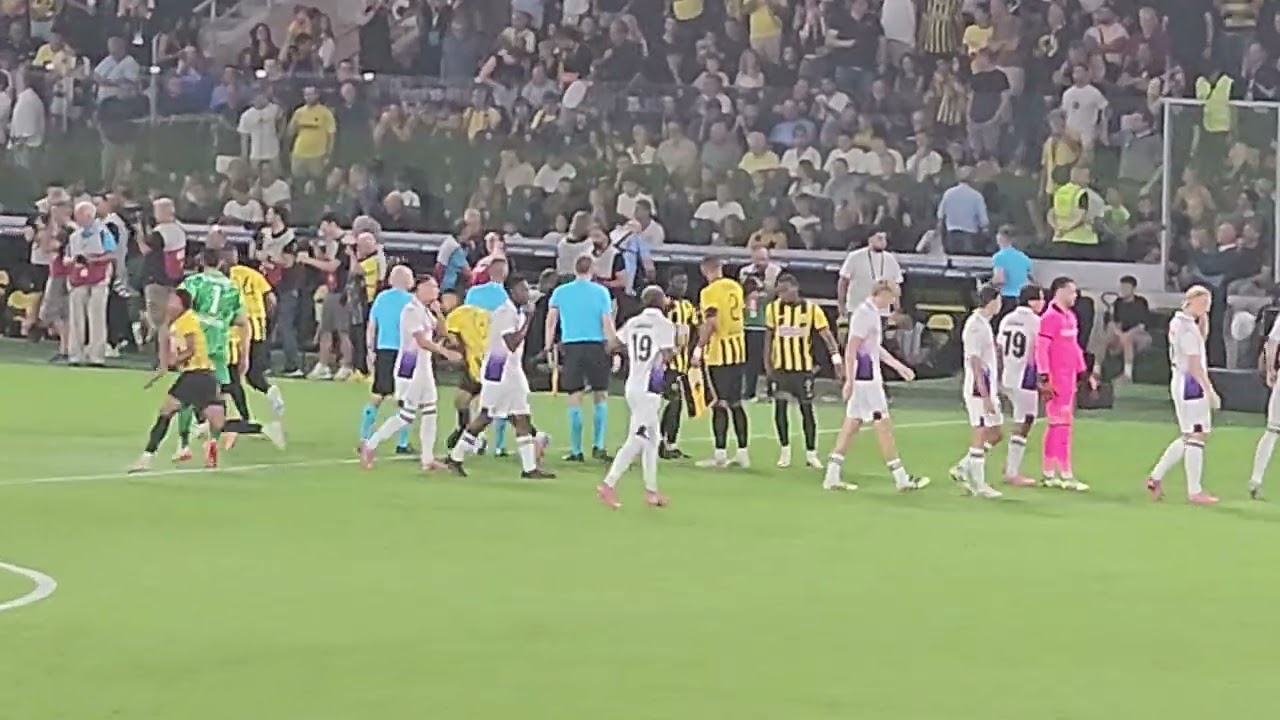 ΑΕΚ - ΑΝΤΕΡΛΕΧΤ