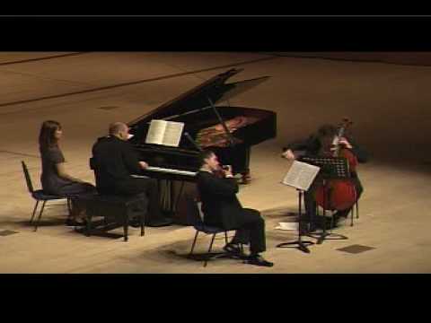 Piazzolla: Verano porteno (Summer) Piano trio