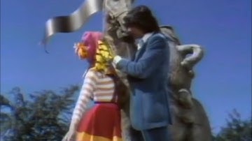 The kids from C.A.P.E.R. - When It Hit Me (The Hurricane Song) (1976)