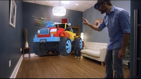 Microsoft HoloLens:  HoloStudio