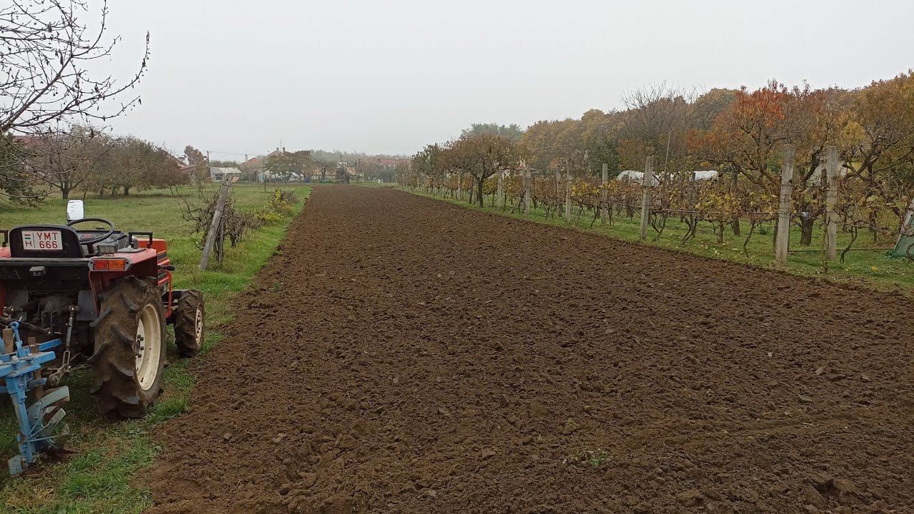 Szántás kevesebb szöveggel :⁠-⁠)