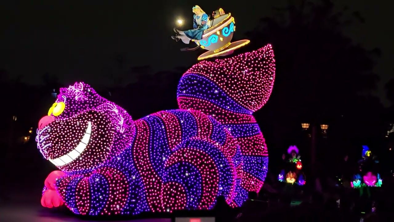 20260210迪士尼夜間花車1