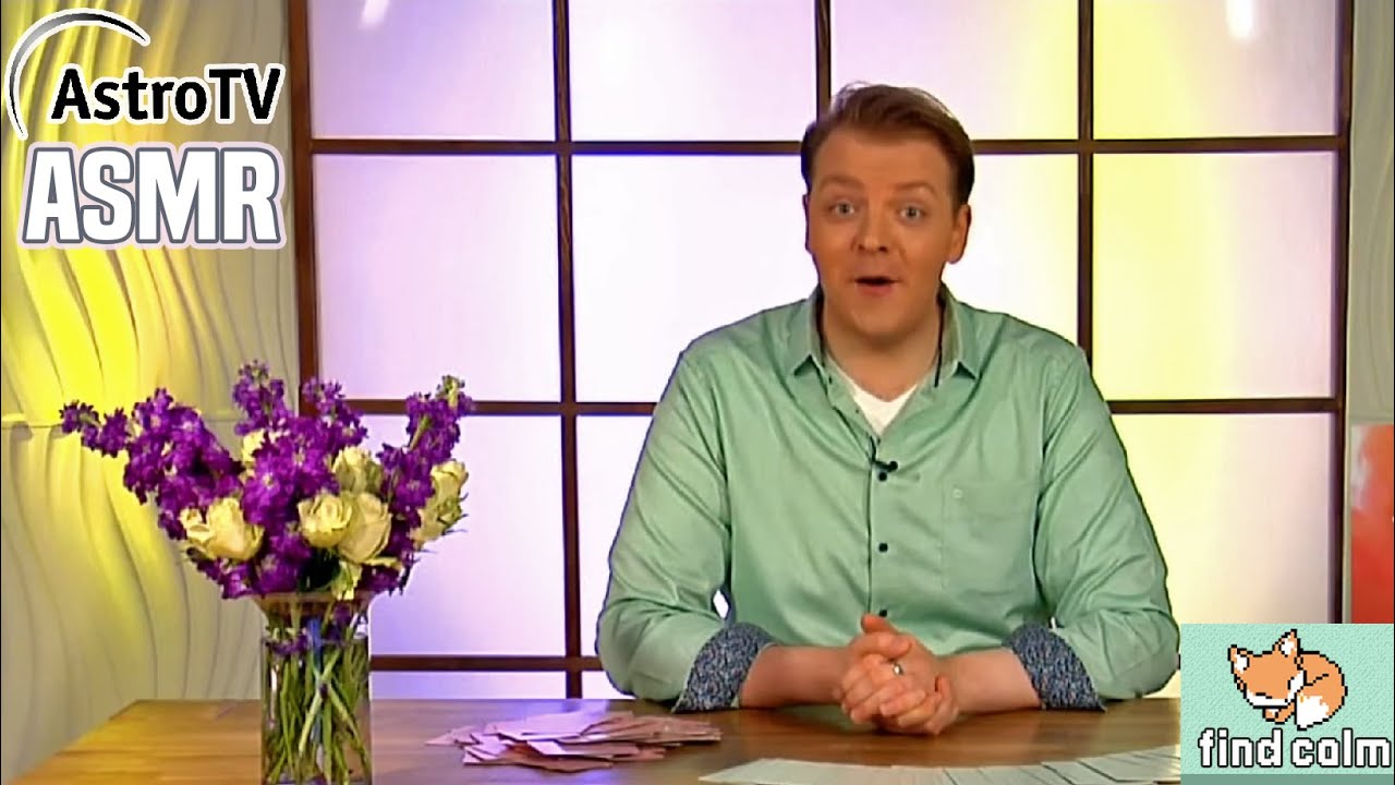 Unintentional ASMR bei Astro TV 🔮 Moderator mit SUPER Ruhiger Stimme & Tarot Karten