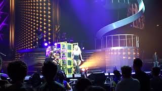 Britney Spears - Do Somethin - PIECE OF ME Tour london 2018