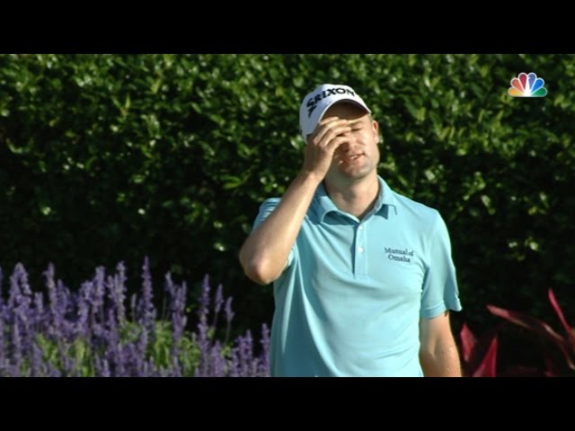 Russell Knox implodes on No. 17 at THE PLAYERS class=