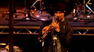 Video thumbnail of "Rodrigo - Julian Smith Saxophonist Live"