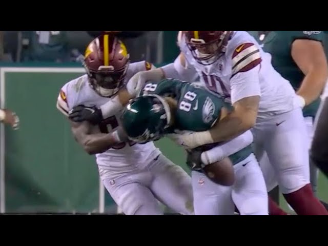 Jamin Davis Missed Facemask Penalty Leads to Dallas Goedert Fumble