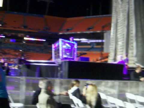 Pau Oakenfold @ Madonna's concert
