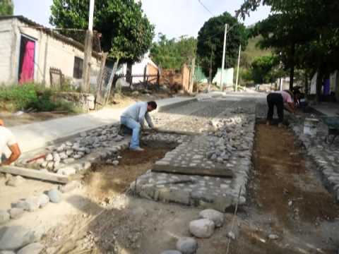 Empedrado ahogado en cemento col piedra blanca youtube De Ideas Concreto banqueta