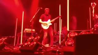 Josh Homme kicks Chelsea Lauren