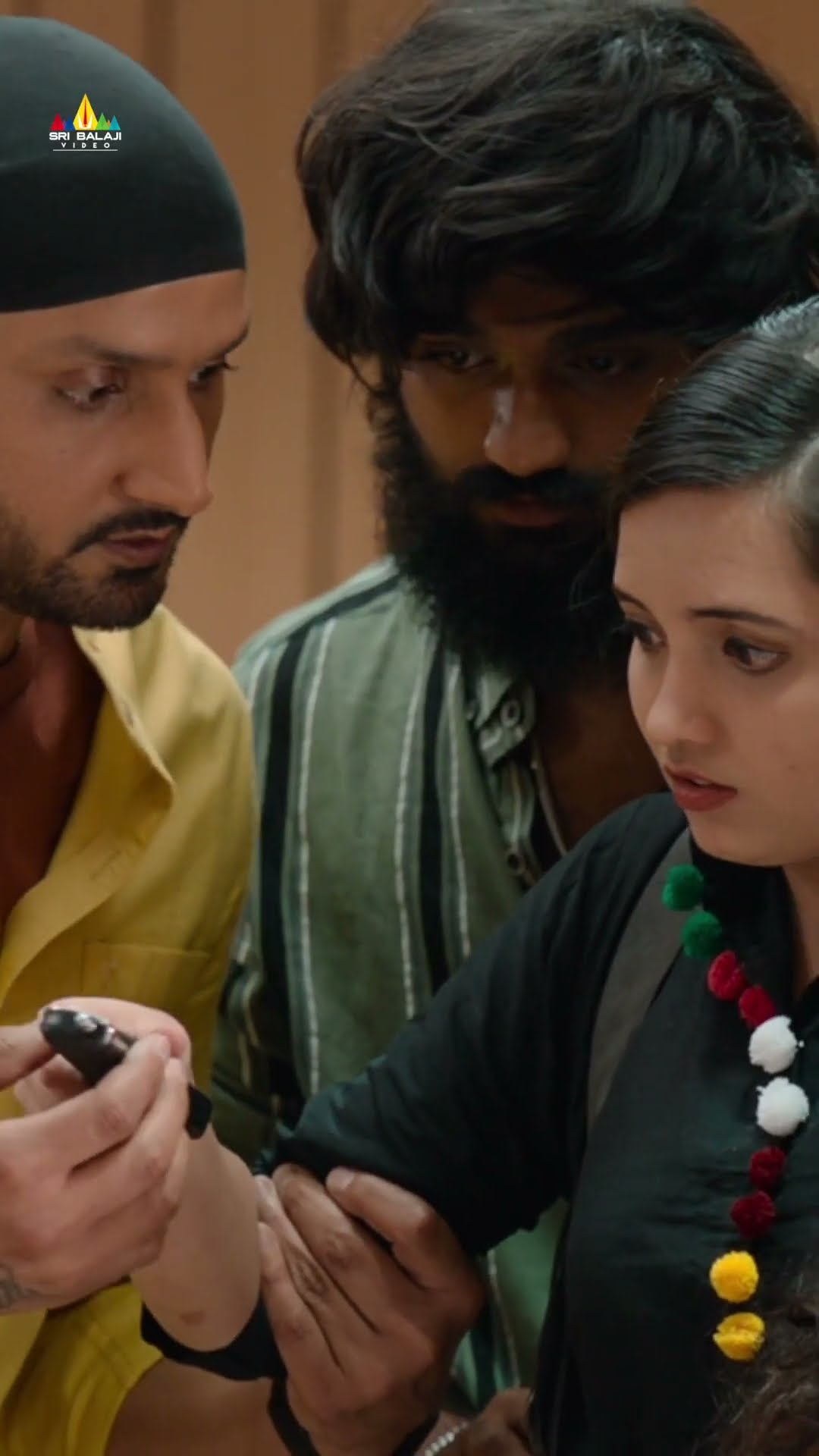 కాళ్లు లేనివారికి ఈ MACHINE చాల ఉపయోగపడుతుంది ! #friendship | #LosliyaMariyanesan | #youtubeshorts