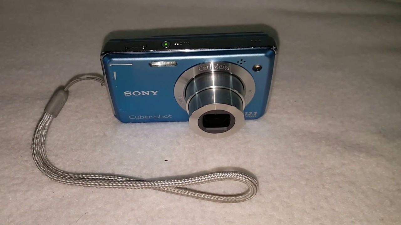 Sony DSC-W220 Cyber-shot 12.1 MP Digital Camera Light Blue Kit 