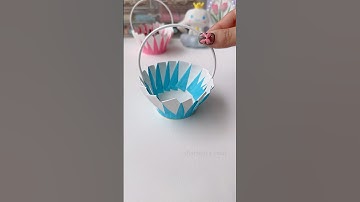 The small flower basket made of disposable paper cups are so cute, and they are also good-looking