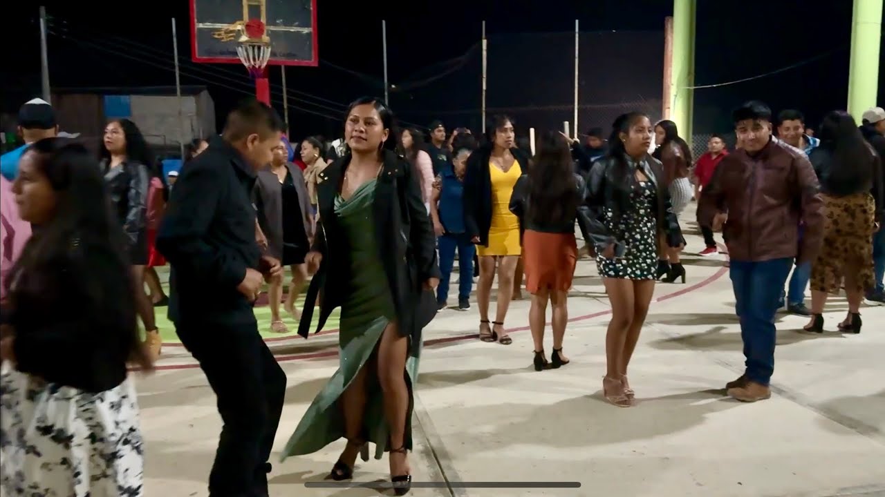 Así se baila en Guadalupe Nuevo Centro Zacatepec con Los Libertadores Del Norte 