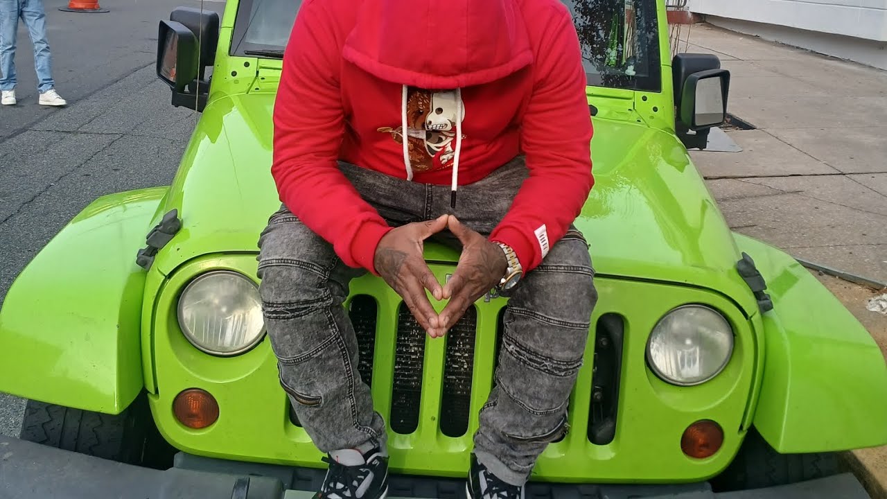 Svgbianchi FT Fysical (picture me rolling) 🎶